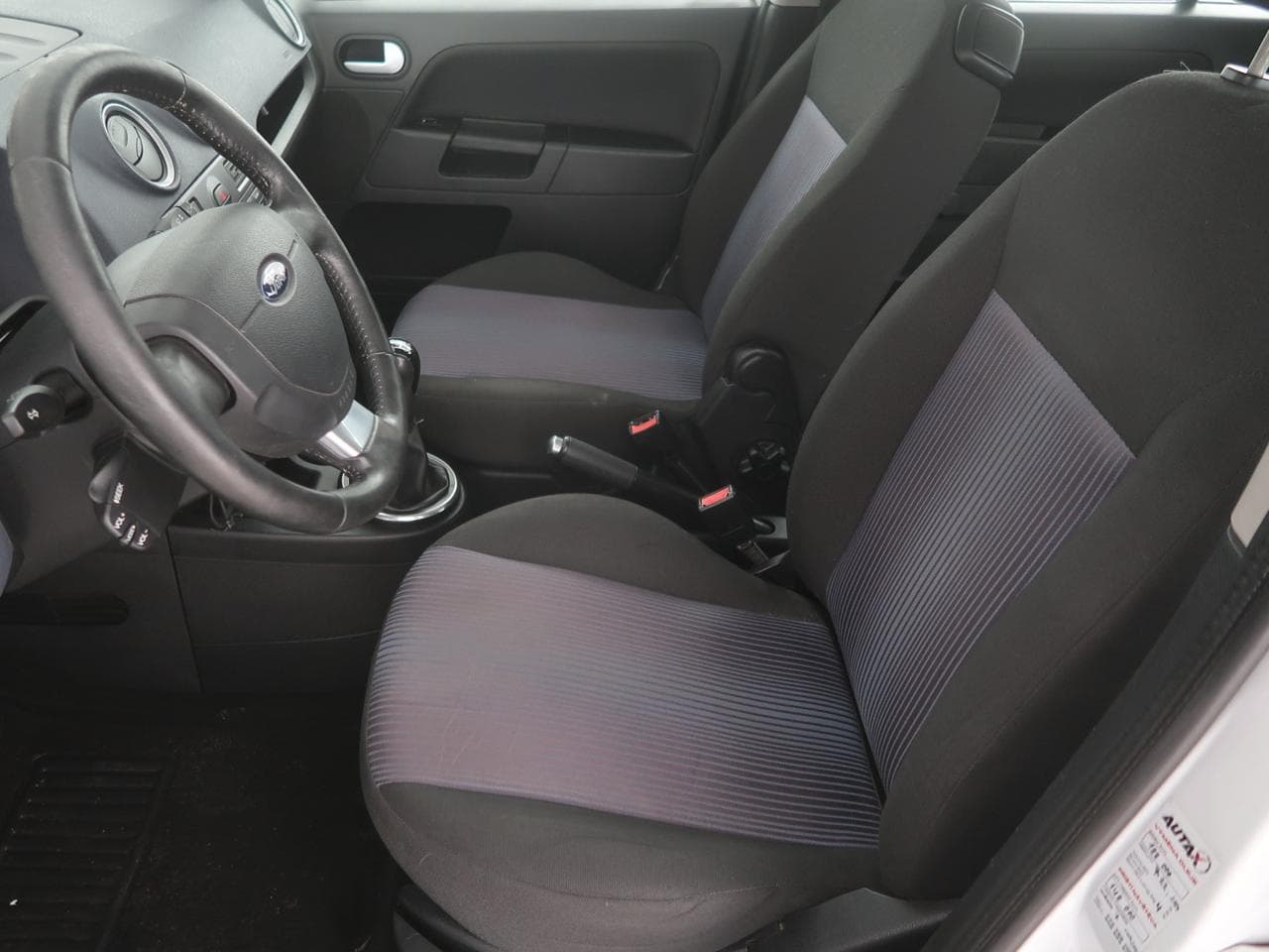 2012 Ford Fusion - 16