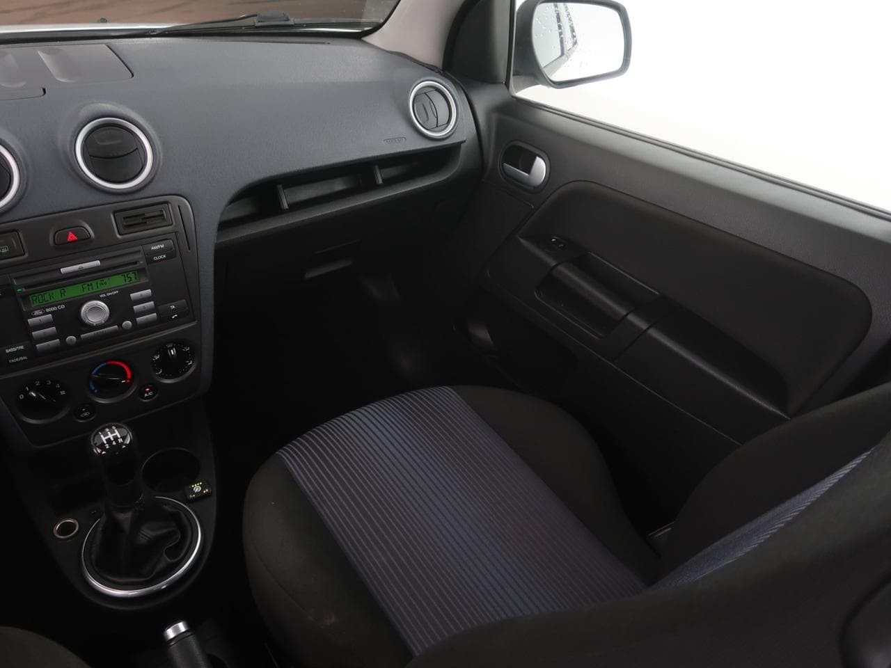 2012 Ford Fusion - 11