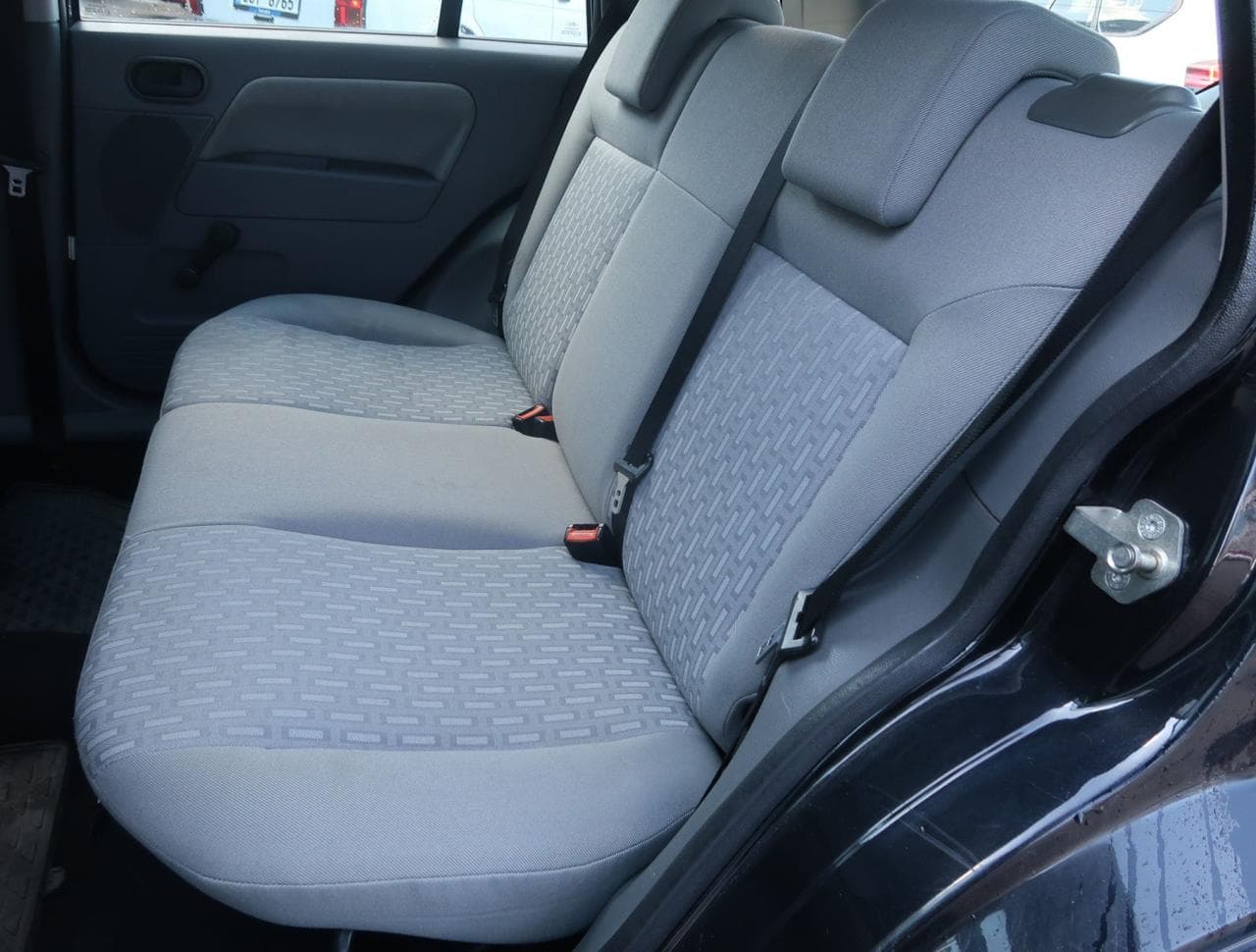 2004 Ford FUSION - 15
