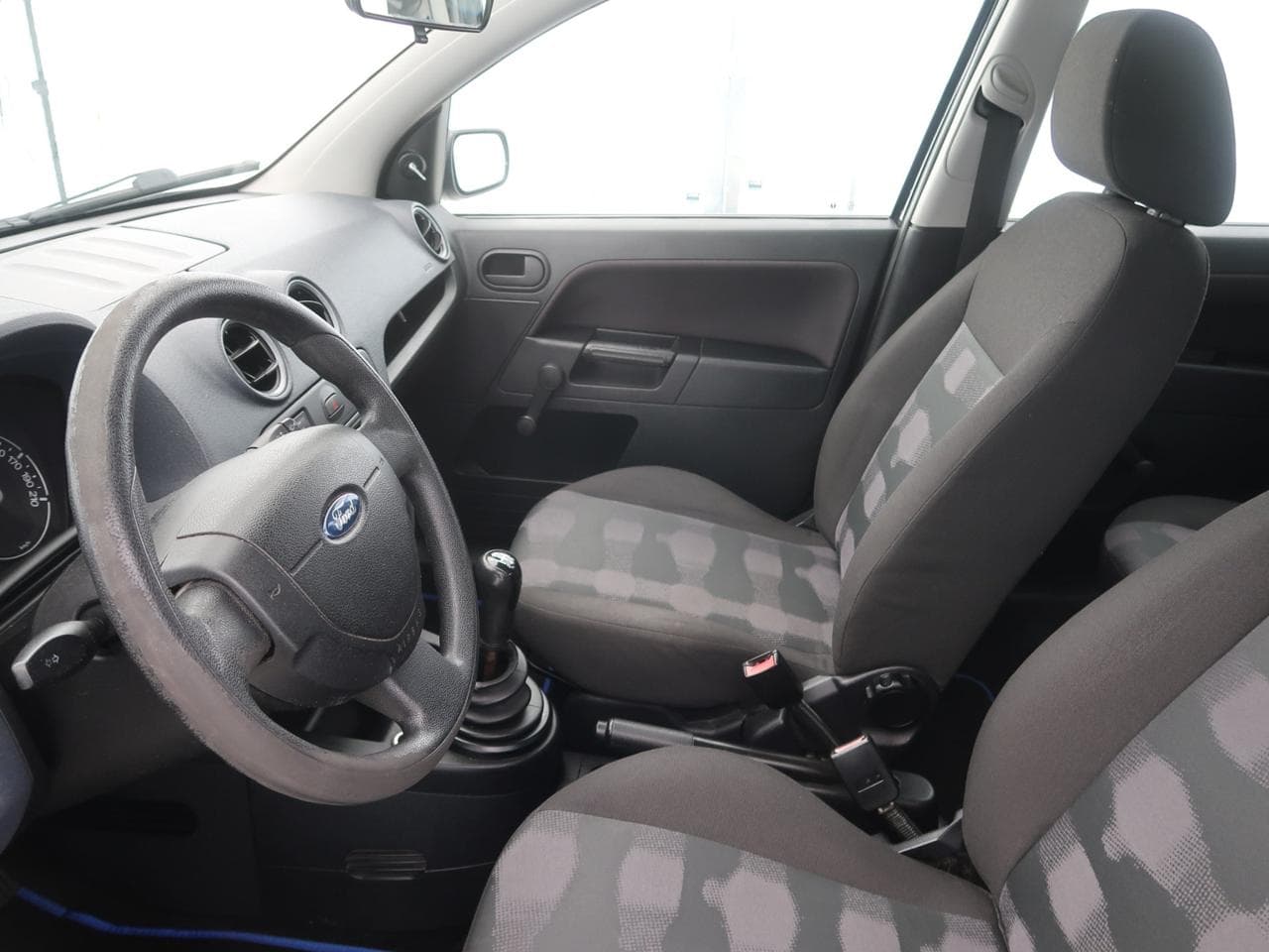 2007 Ford Fusion - 16