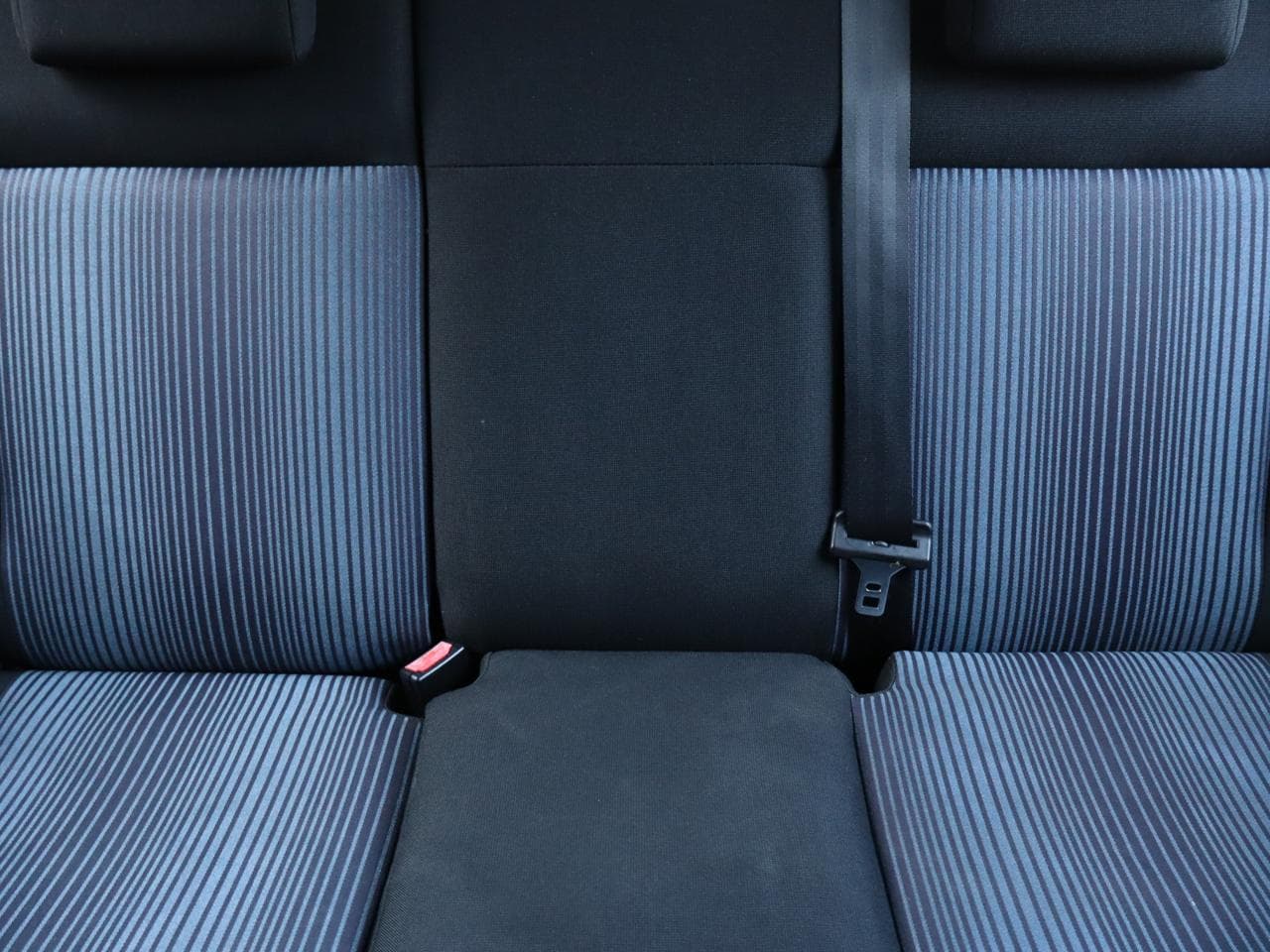 2010 Ford Fusion - 12