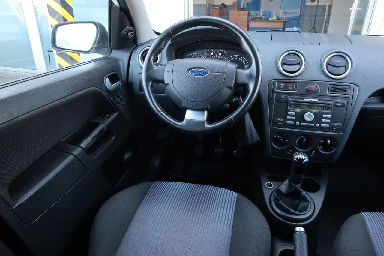 2008 Ford Fusion - 9