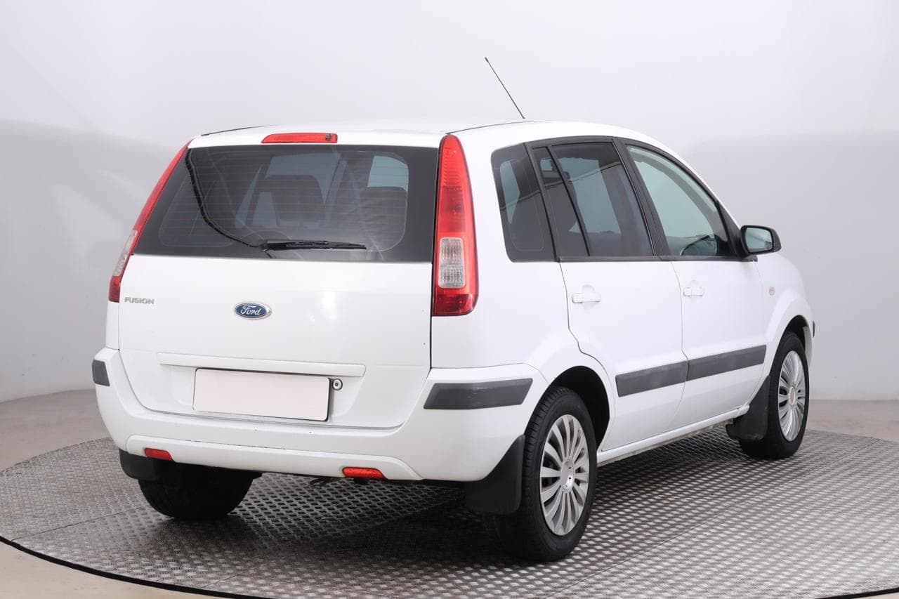 2008 Ford Fusion - 7