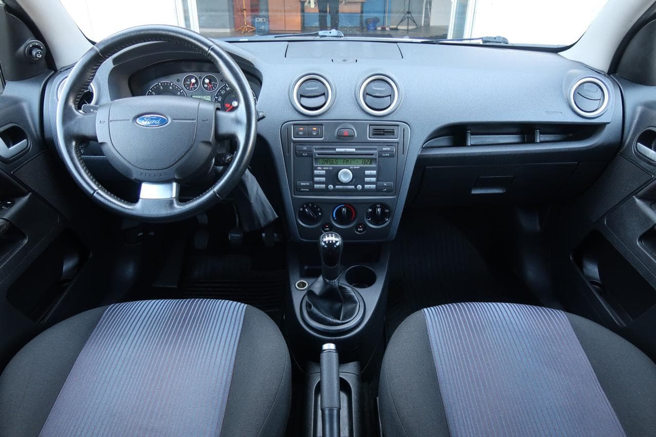 2008 Ford Fusion - 10