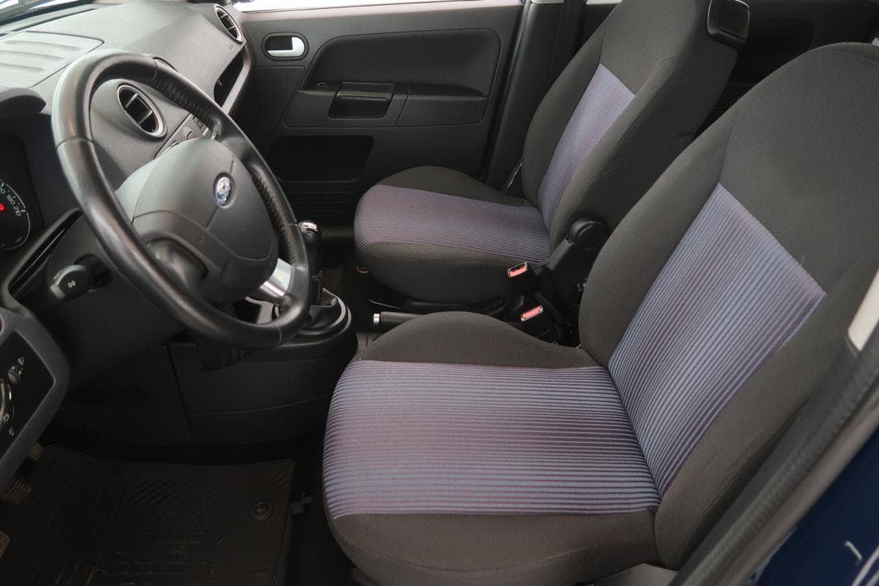 2008 Ford Fusion - 16