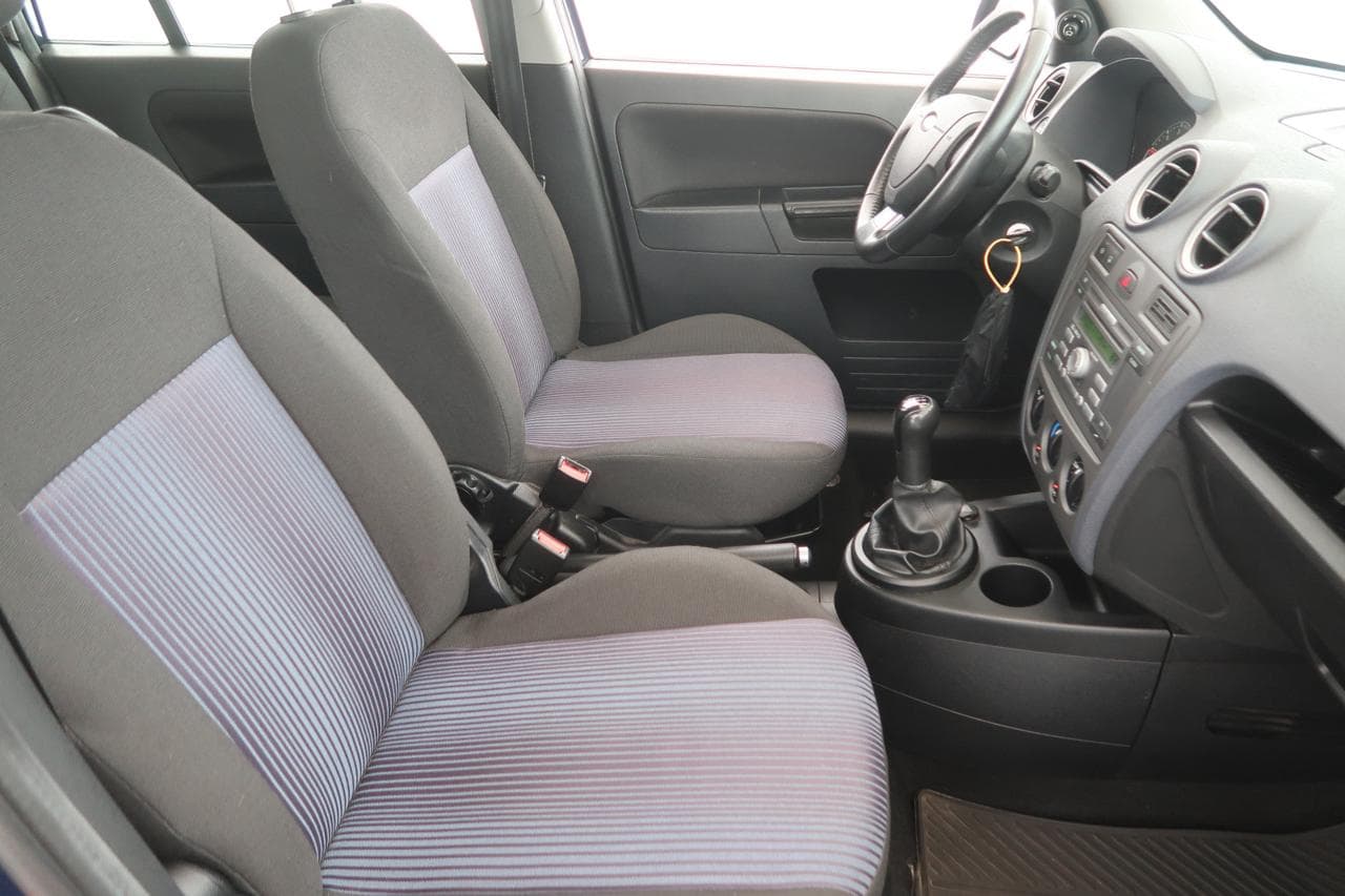 2008 Ford Fusion - 12