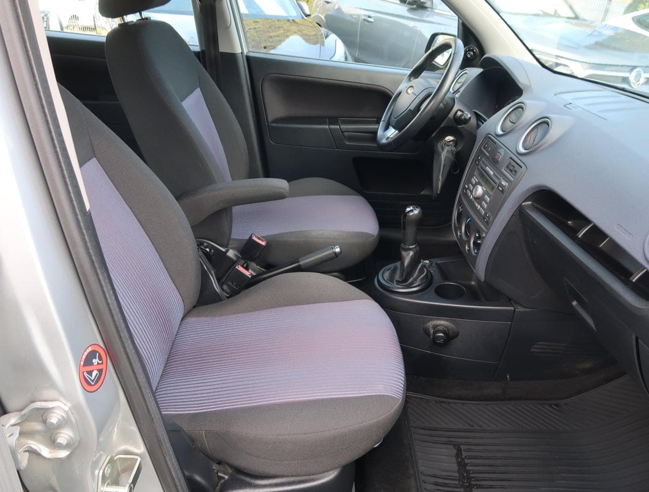 2009 Ford FUSION - 12