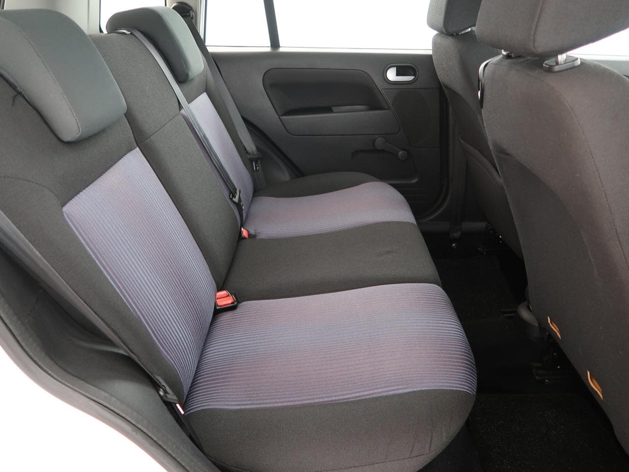2010 Ford FUSION - 13