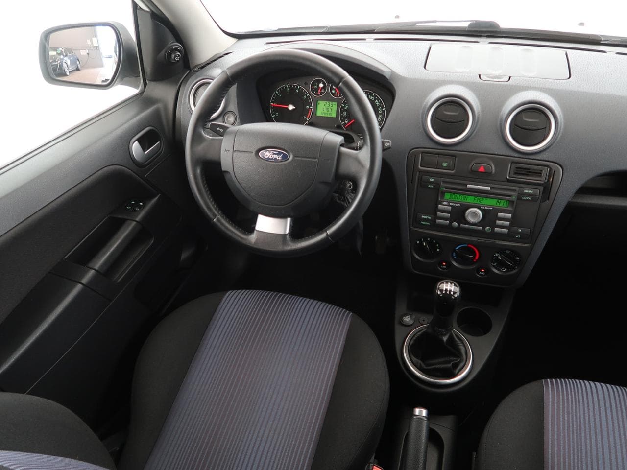 2010 Ford FUSION - 9