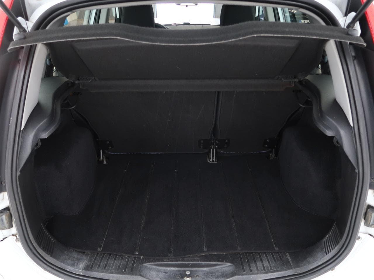 2010 Ford FUSION - 19