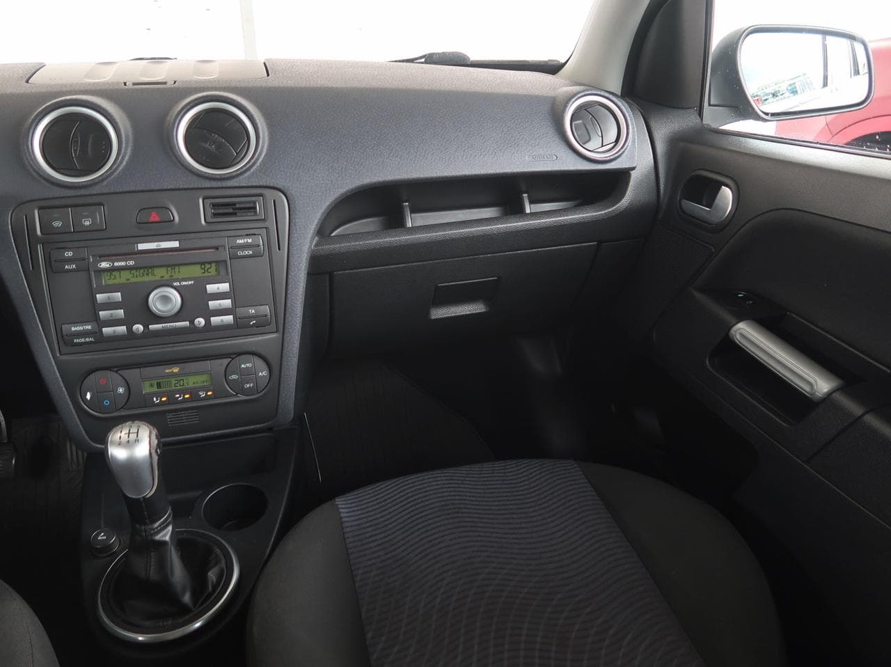 2005 Ford FUSION - 11