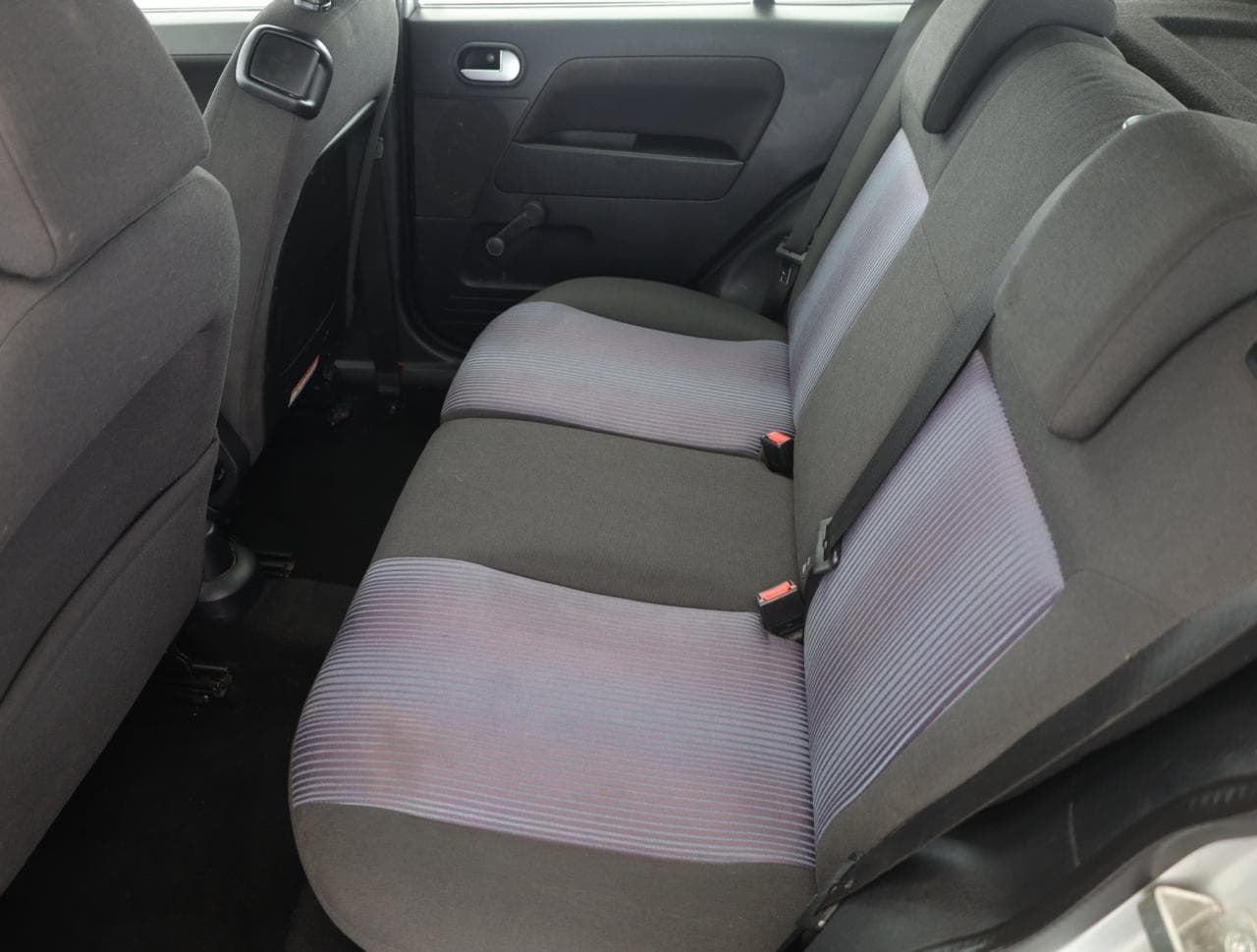 2006 Ford FUSION - 12