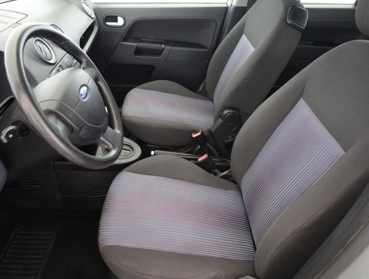 2006 Ford FUSION - 13