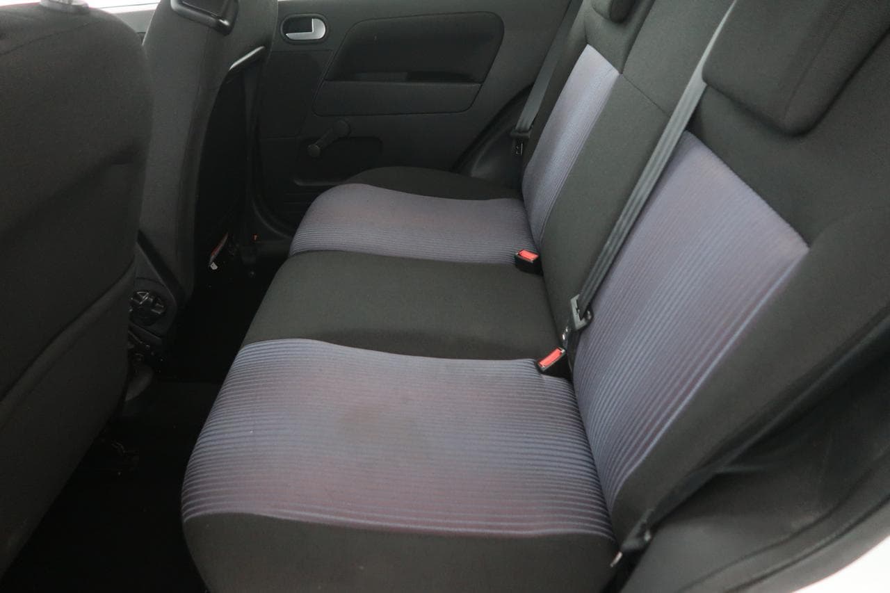 2010 Ford FUSION - 15
