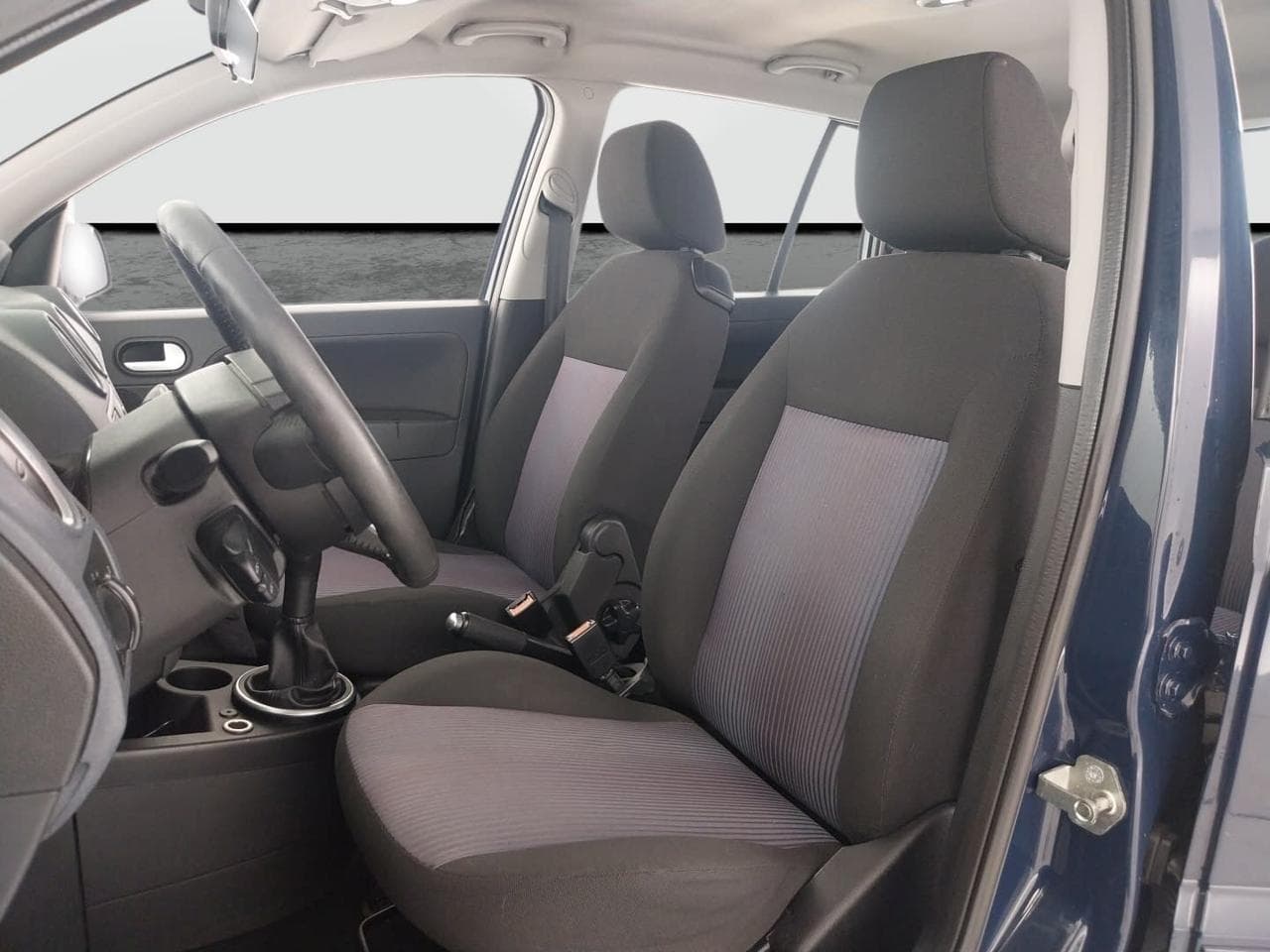 2010 Ford FUSION - 16