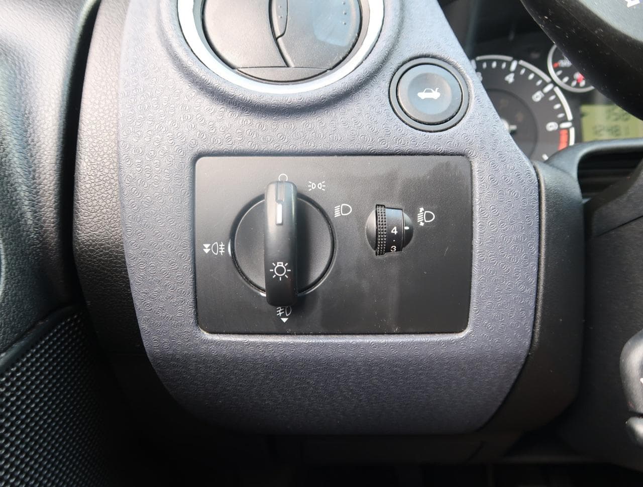 2010 Ford FUSION - 20