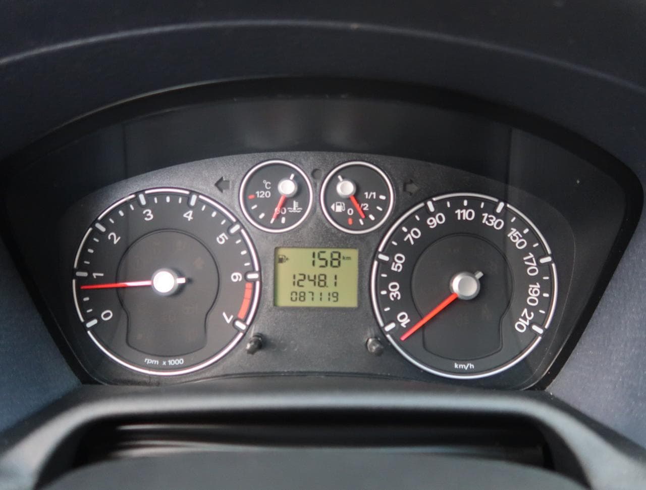 2010 Ford FUSION - 17