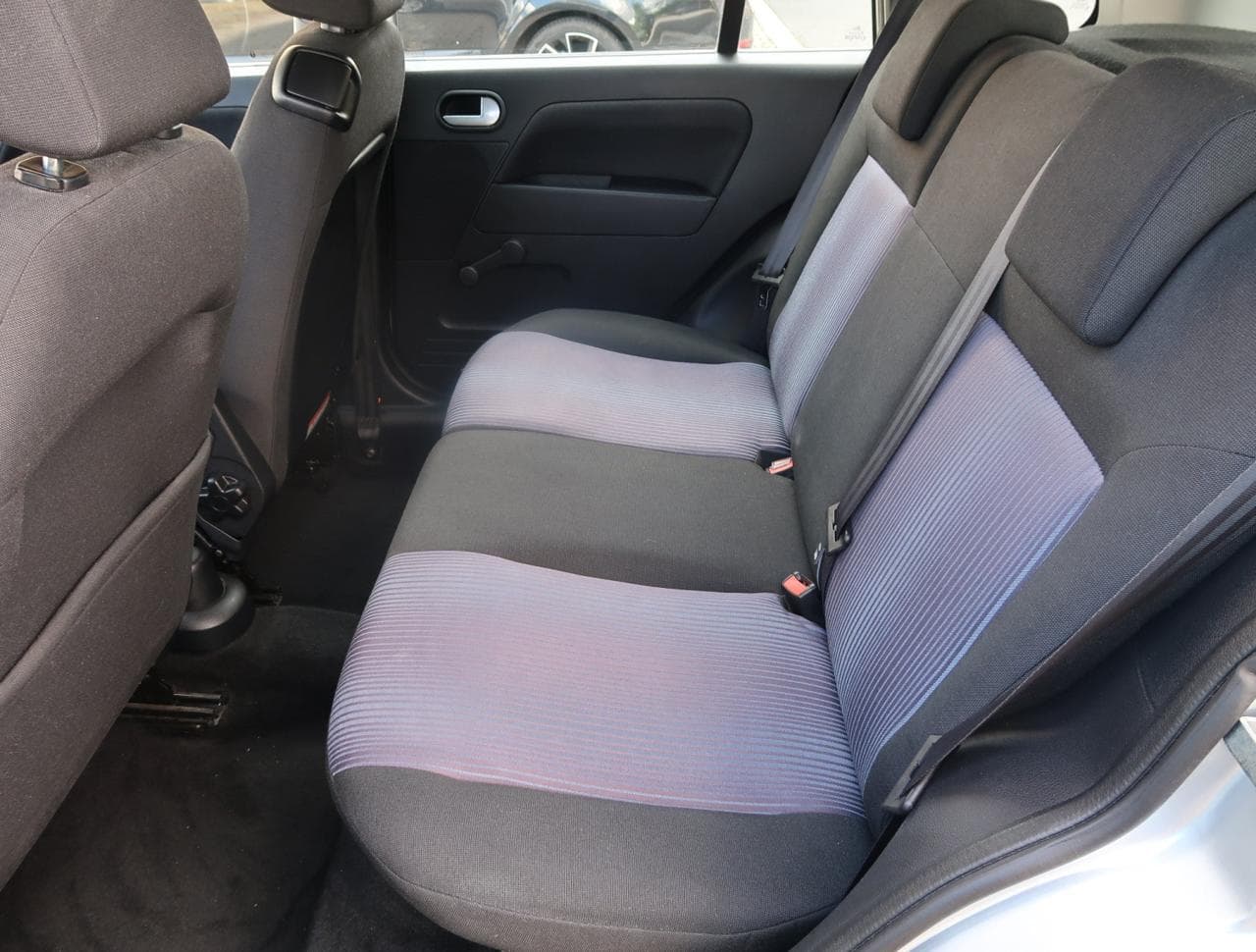 2010 Ford FUSION - 15