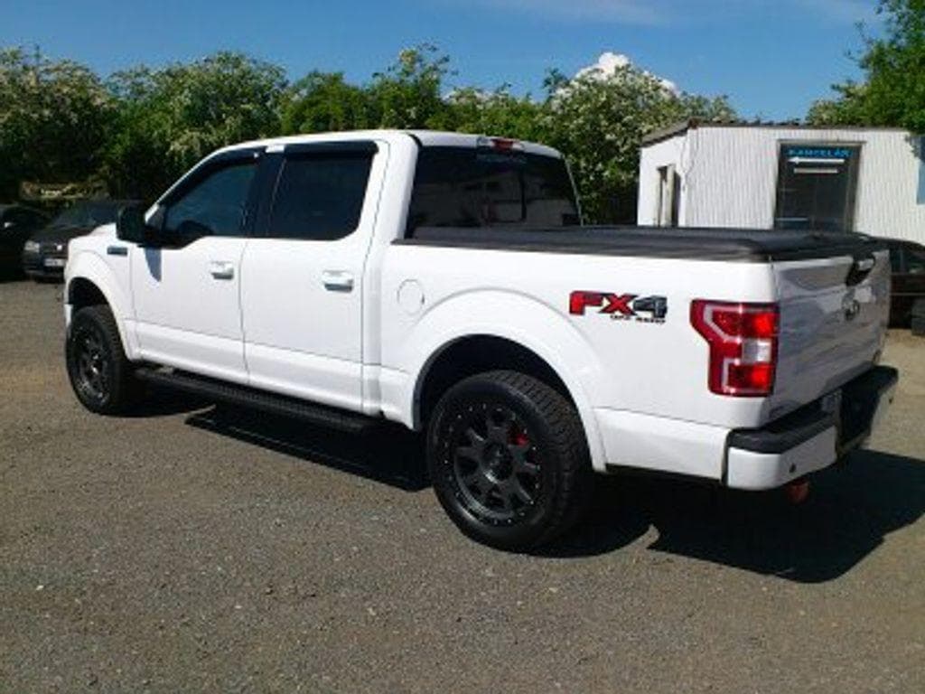 Ford F-150 - 4