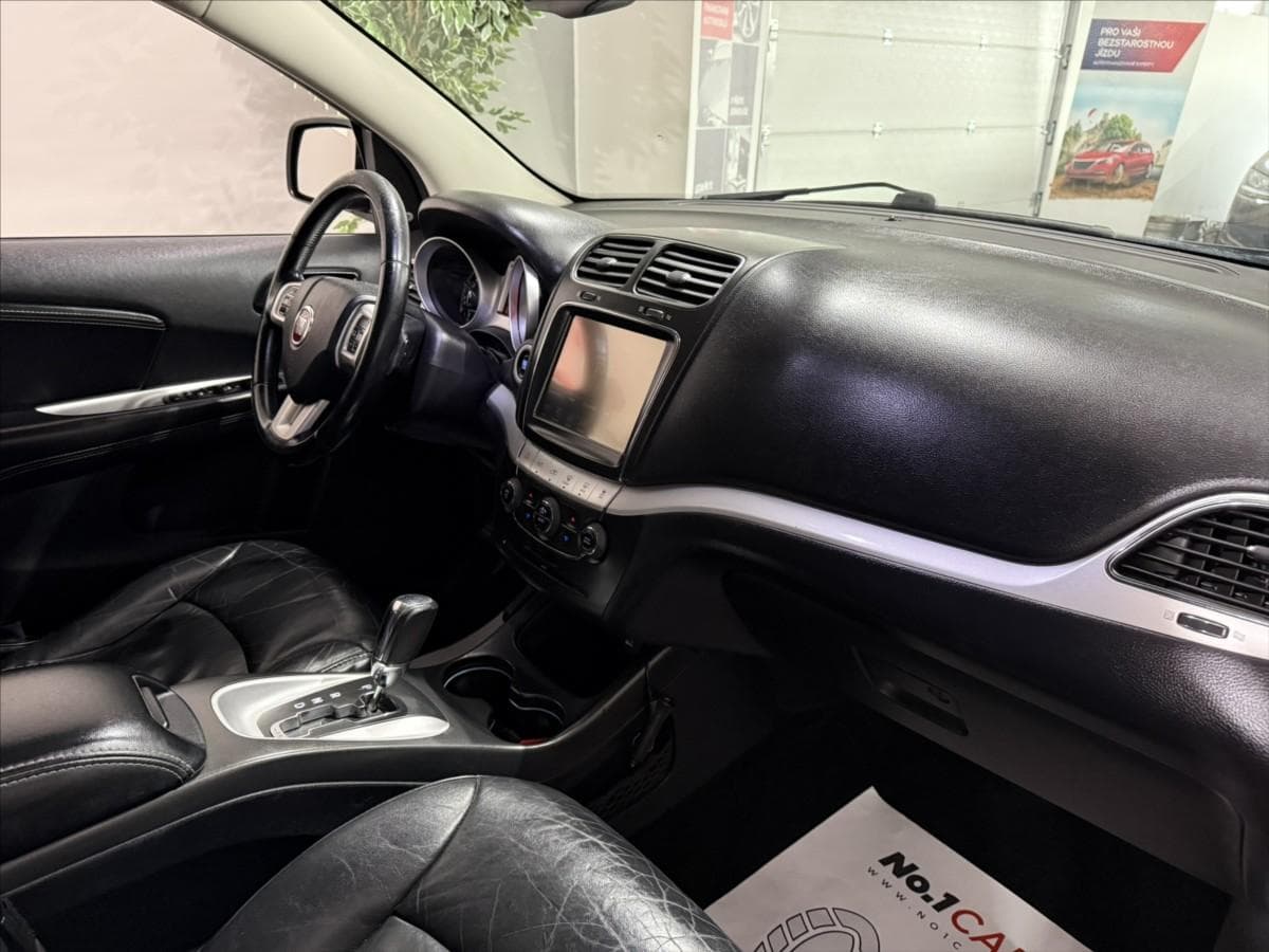 2014 Fiat Freemont - 19