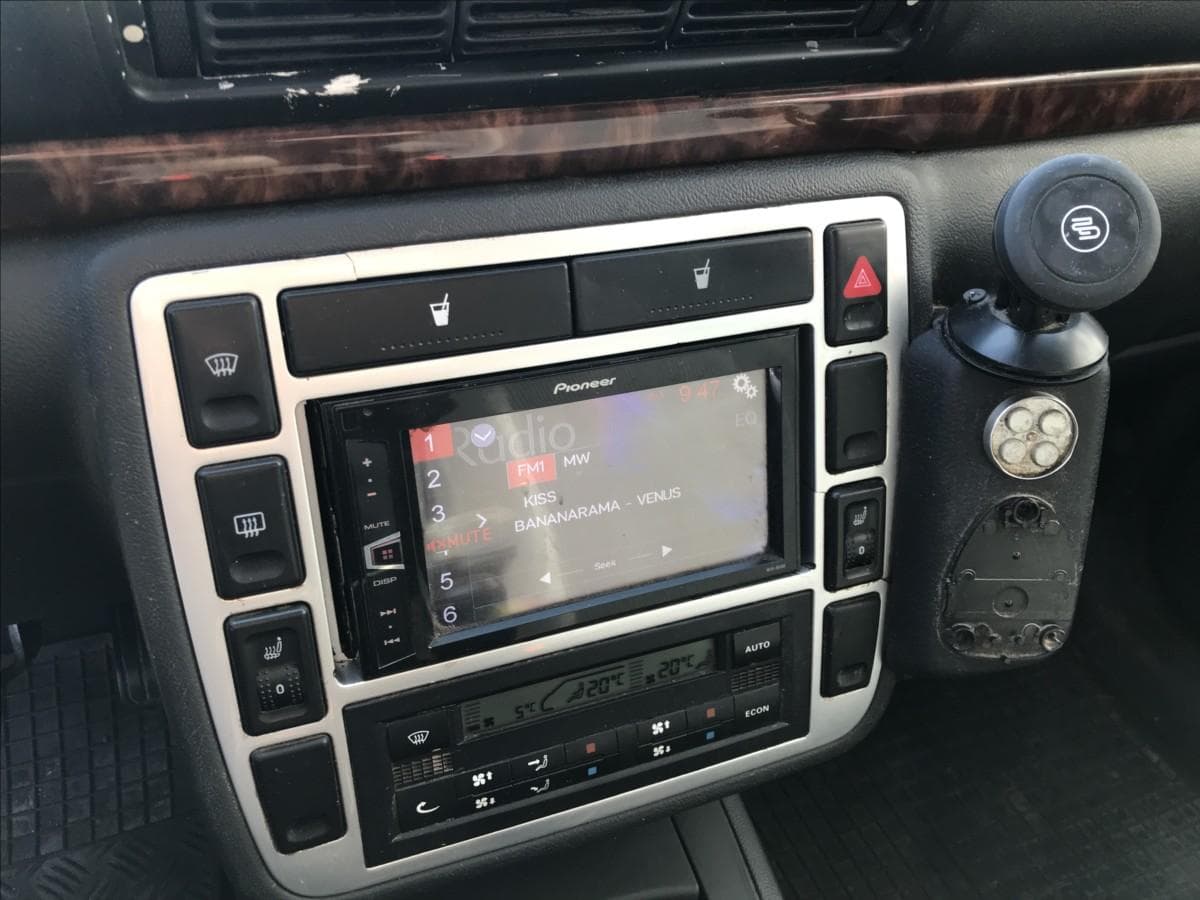 2004 Ford GALAXY - 13