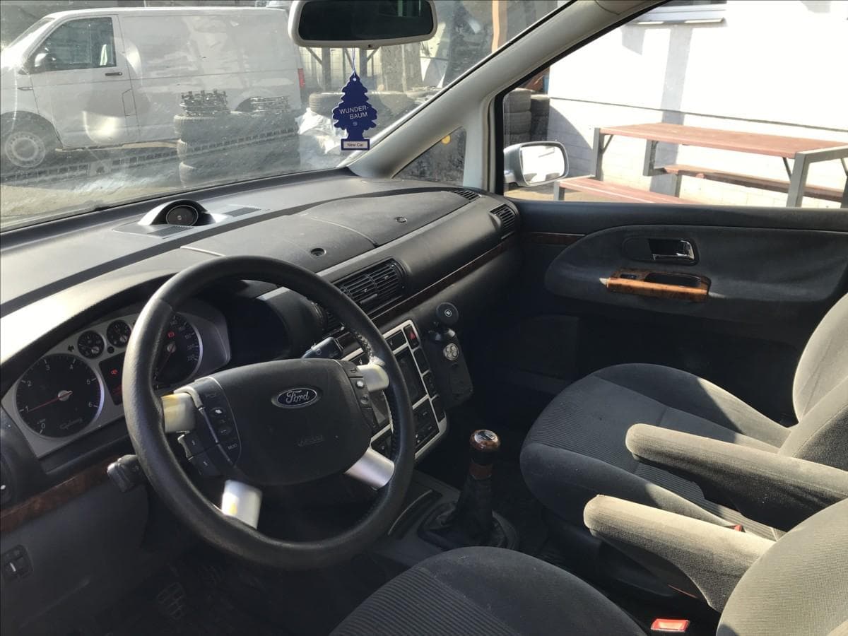 2004 Ford GALAXY - 9