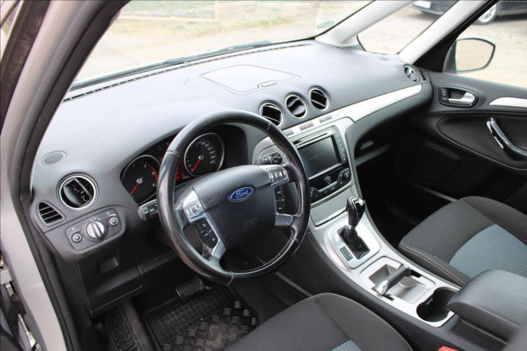 2010 Ford GALAXY - 10