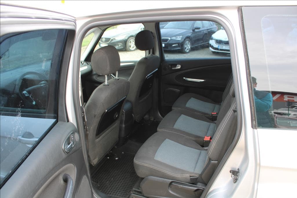2010 Ford GALAXY - 11