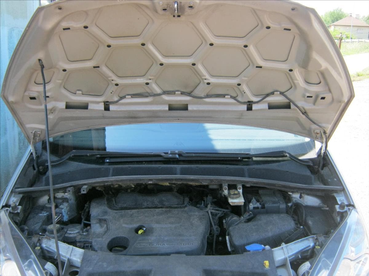 2010 Ford GALAXY - 32