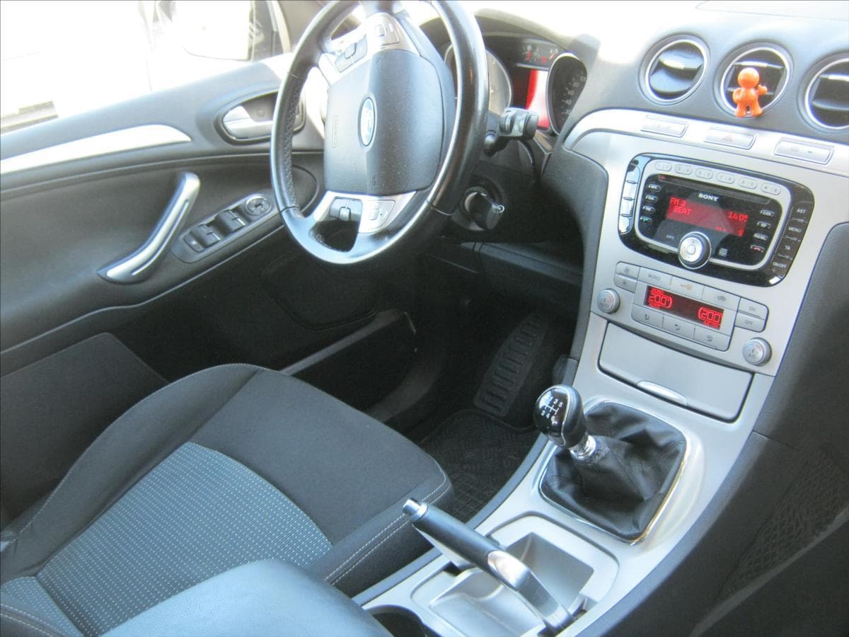 2010 Ford GALAXY - 27