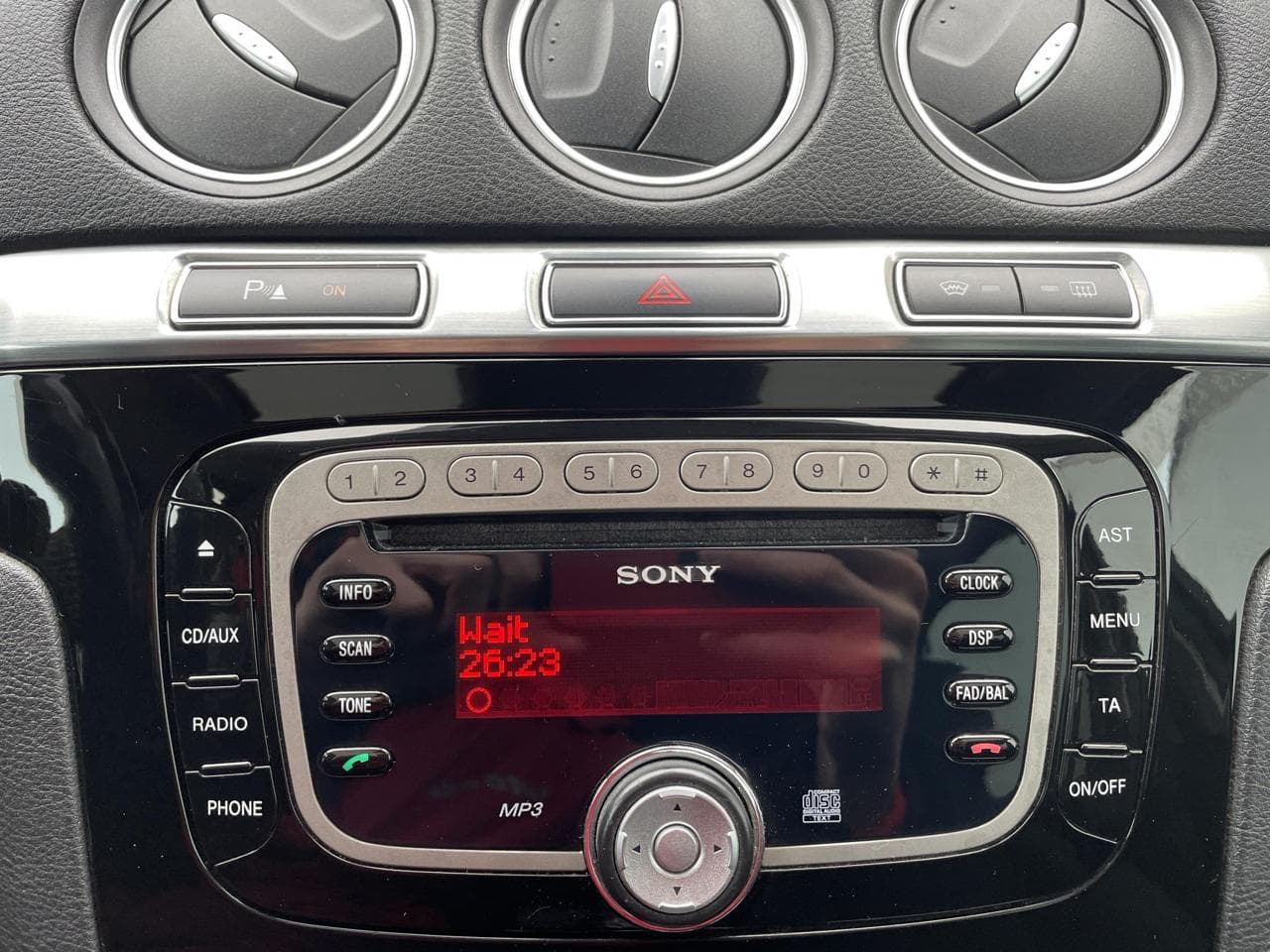 2011 Ford Galaxy - 12