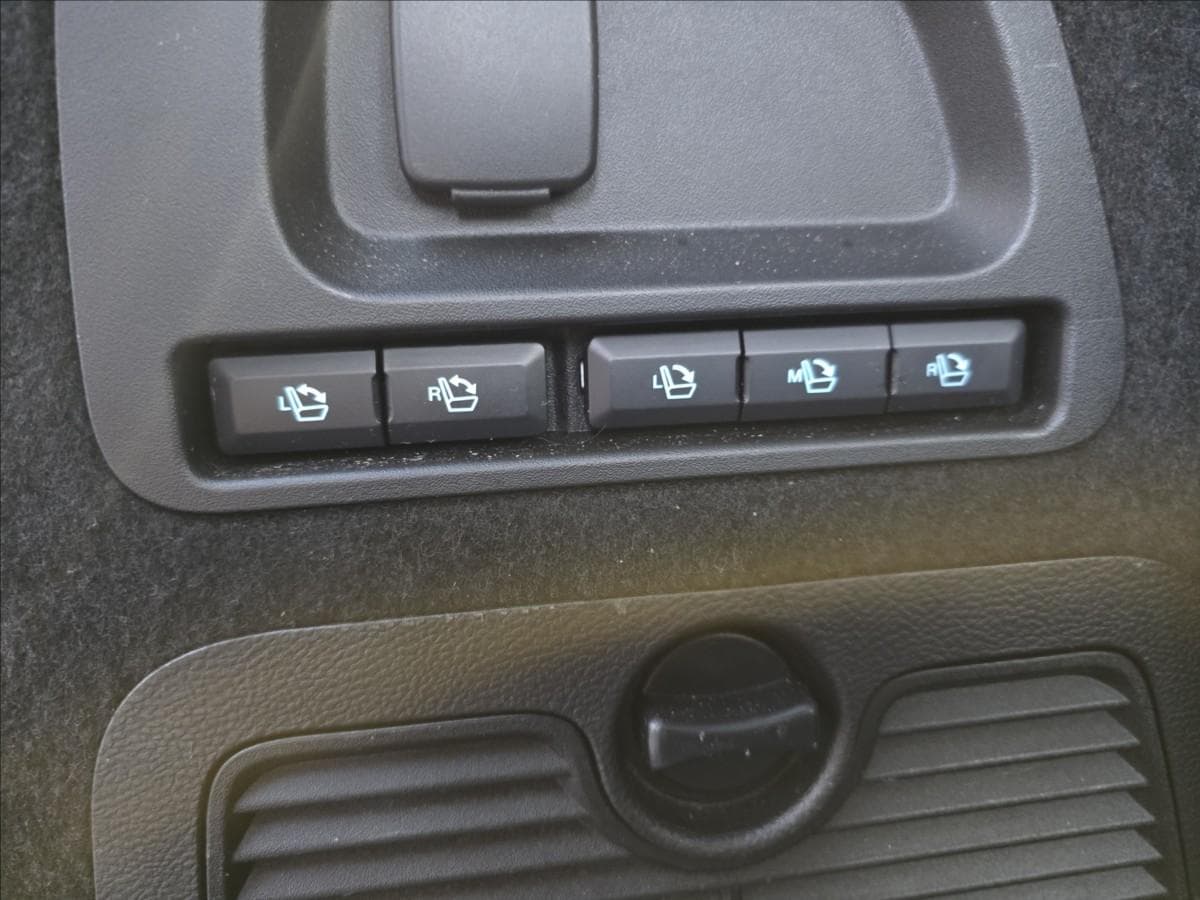 2018 Ford Galaxy - 16