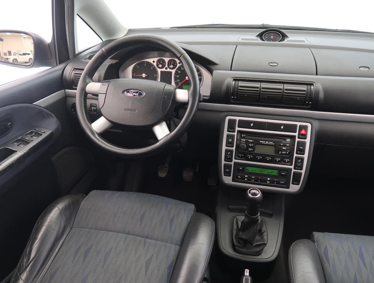 2004 Ford Galaxy - 9