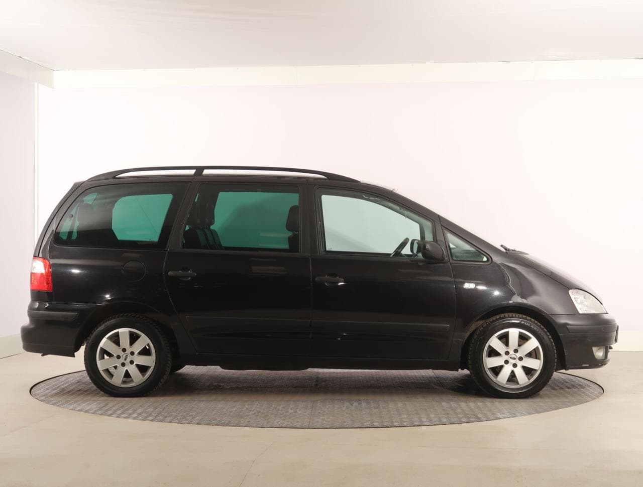 2004 Ford Galaxy - 8