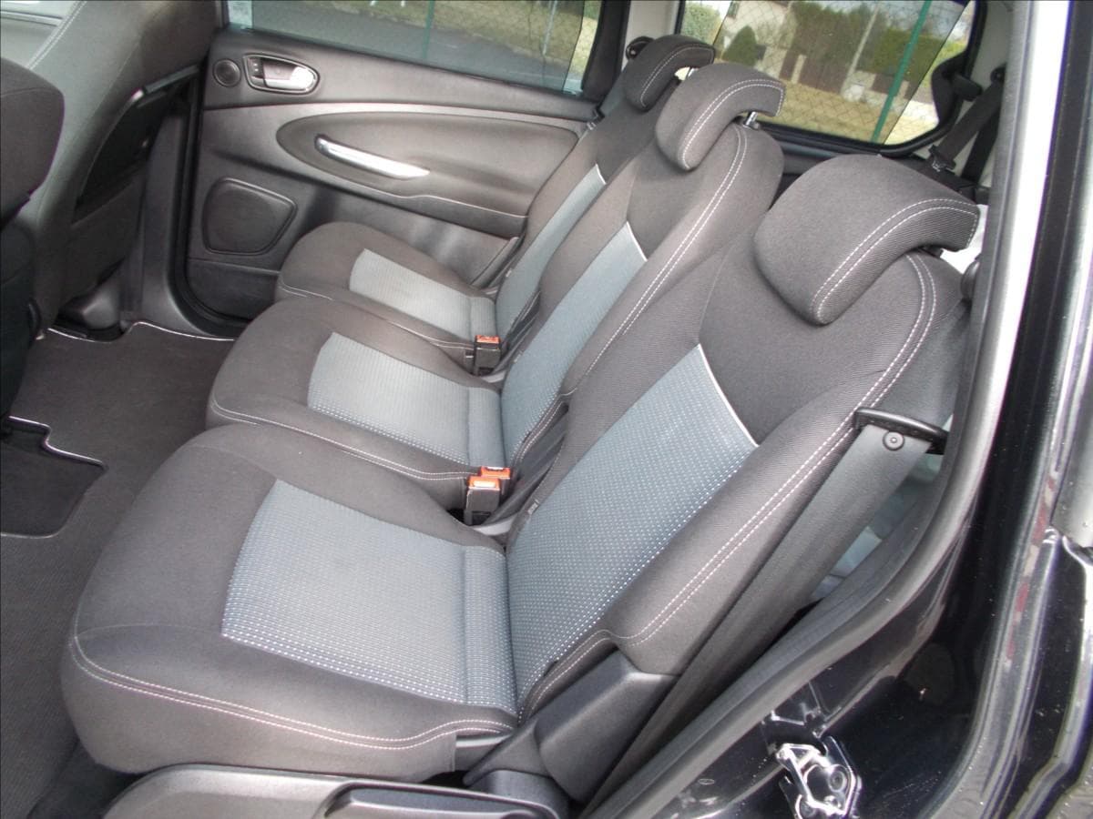 2014 Ford Galaxy - 19