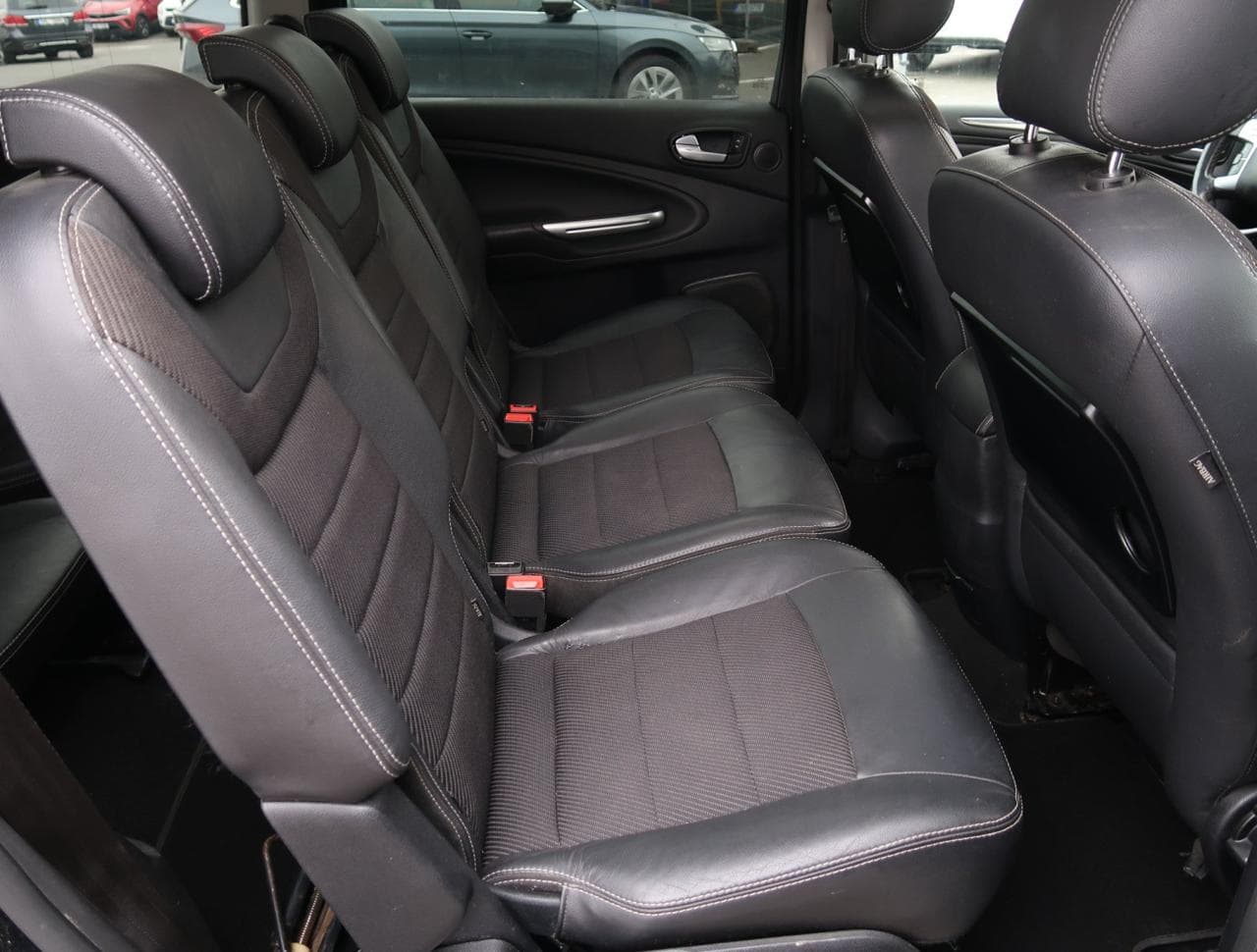 2013 Ford GALAXY - 13