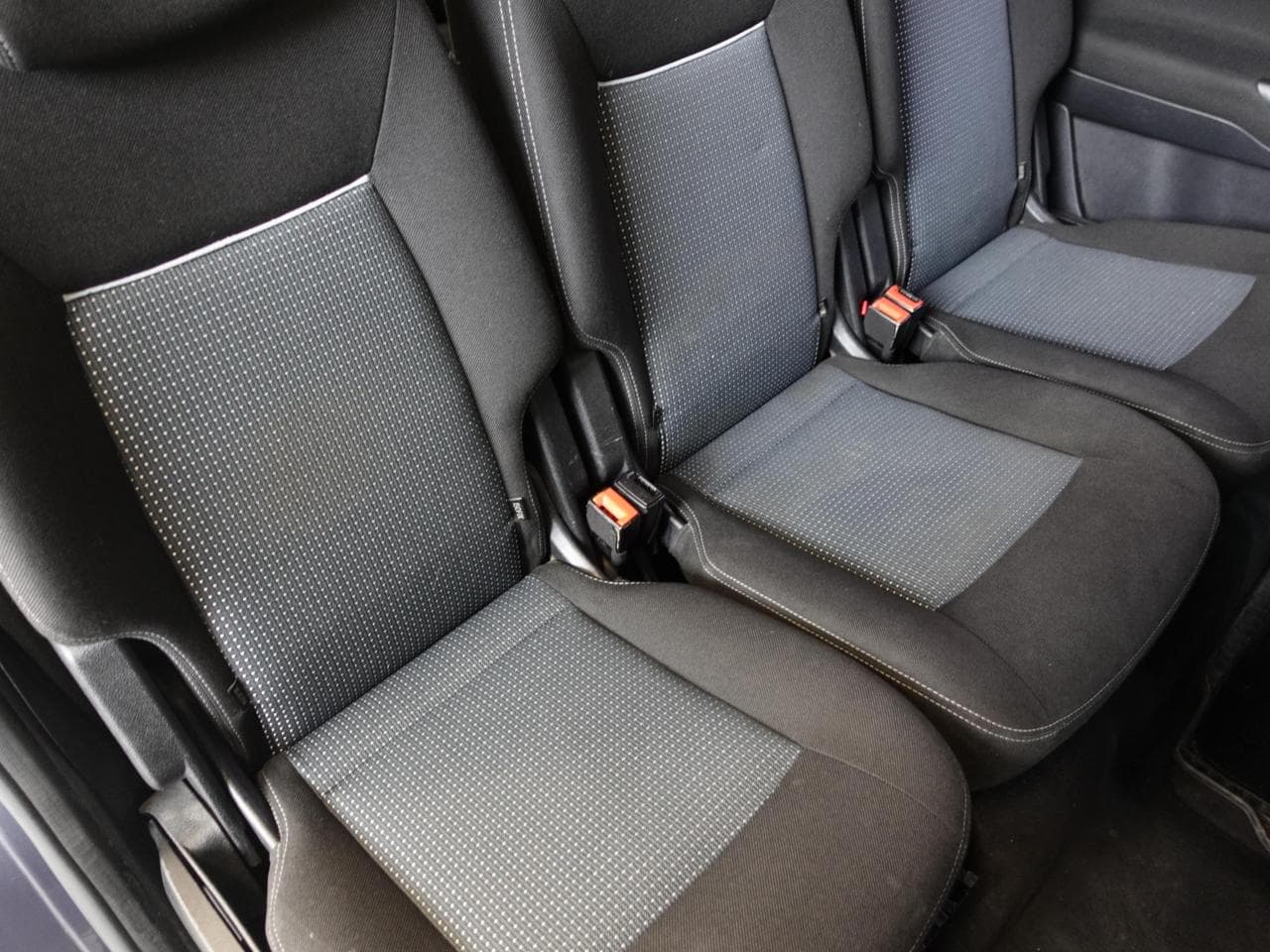 2012 Ford GALAXY - 12