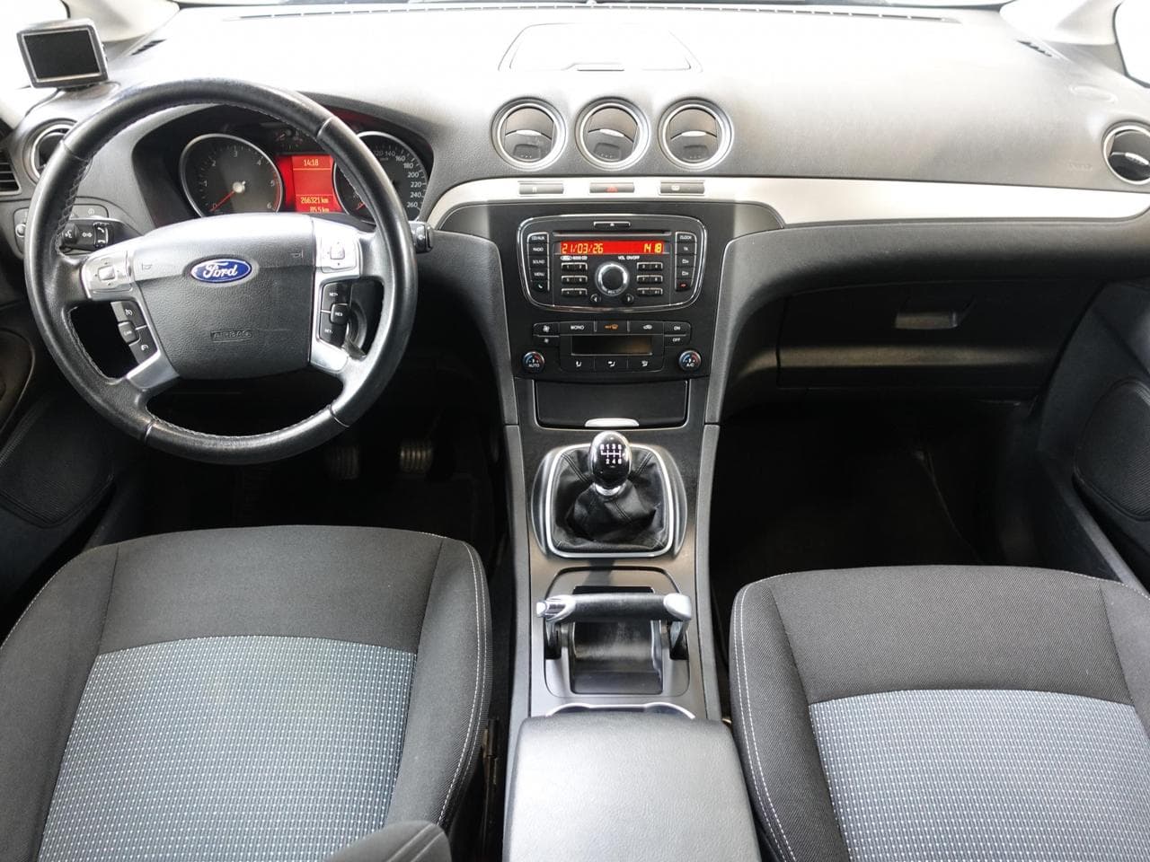 2012 Ford GALAXY - 8