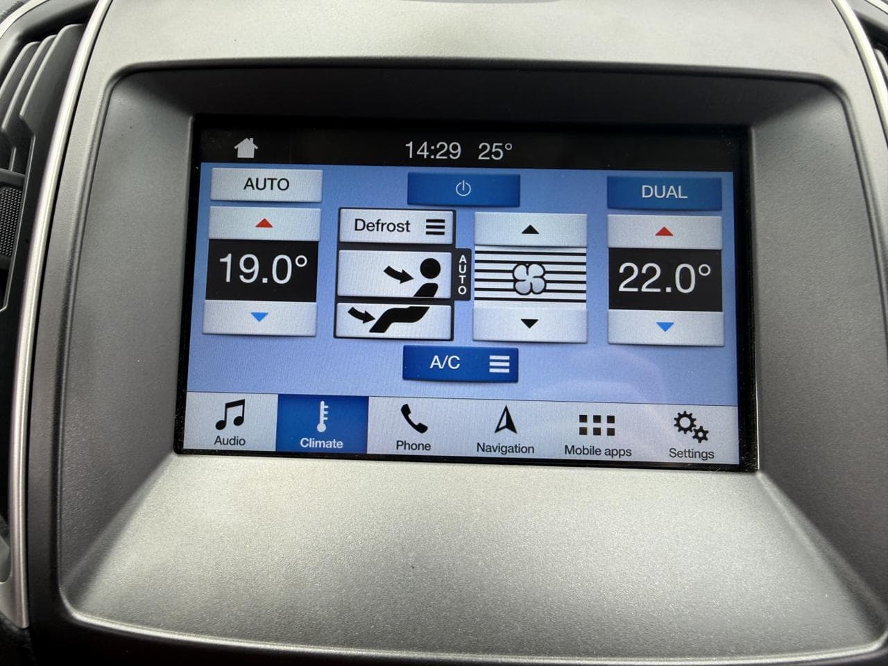 2016 Ford GALAXY - 35