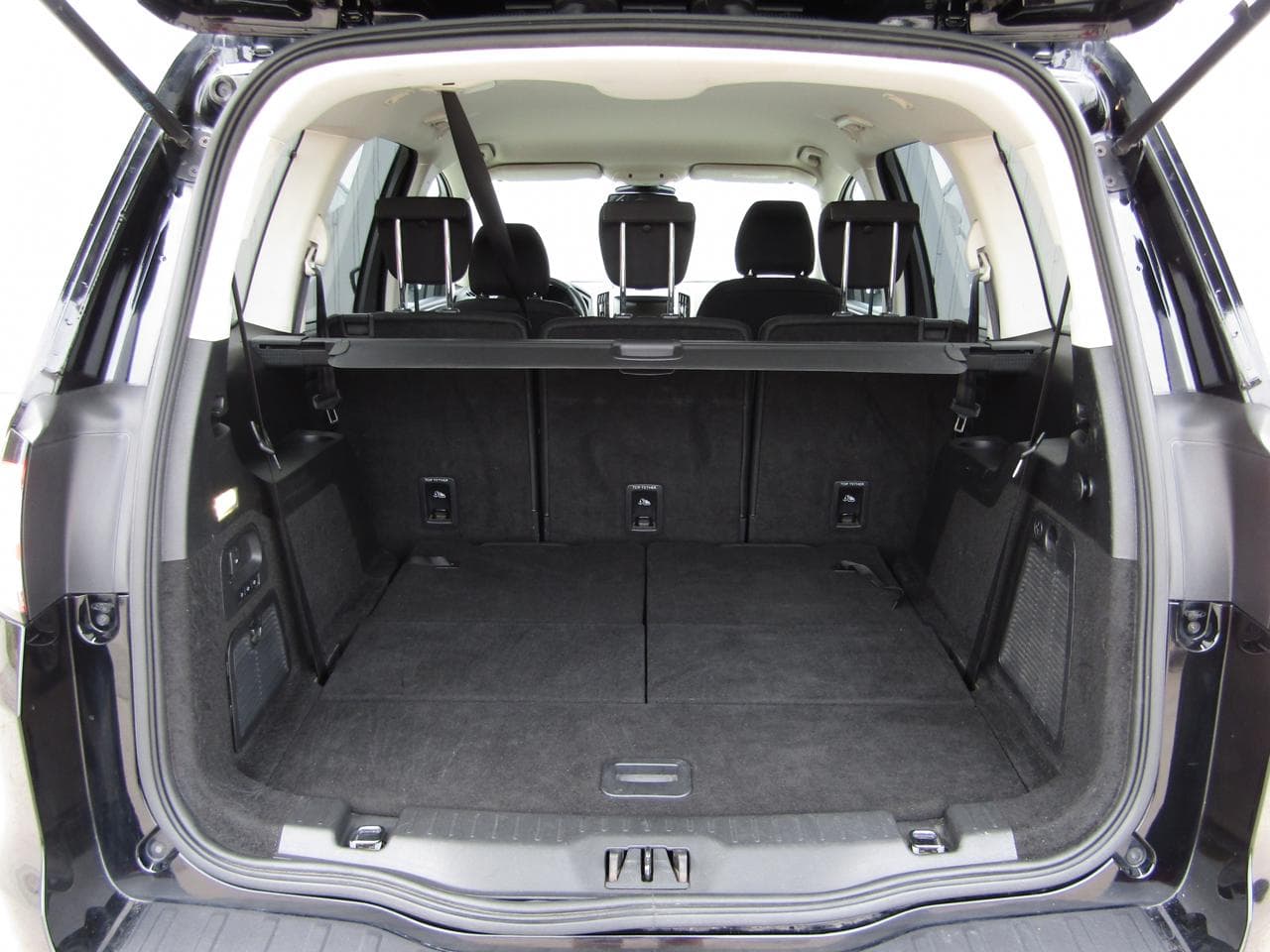 2016 Ford GALAXY - 10