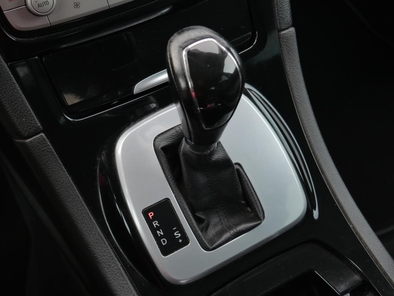 2010 Ford GALAXY - 15