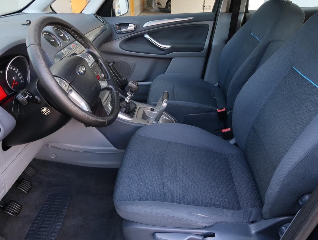2007 Ford GALAXY - 16
