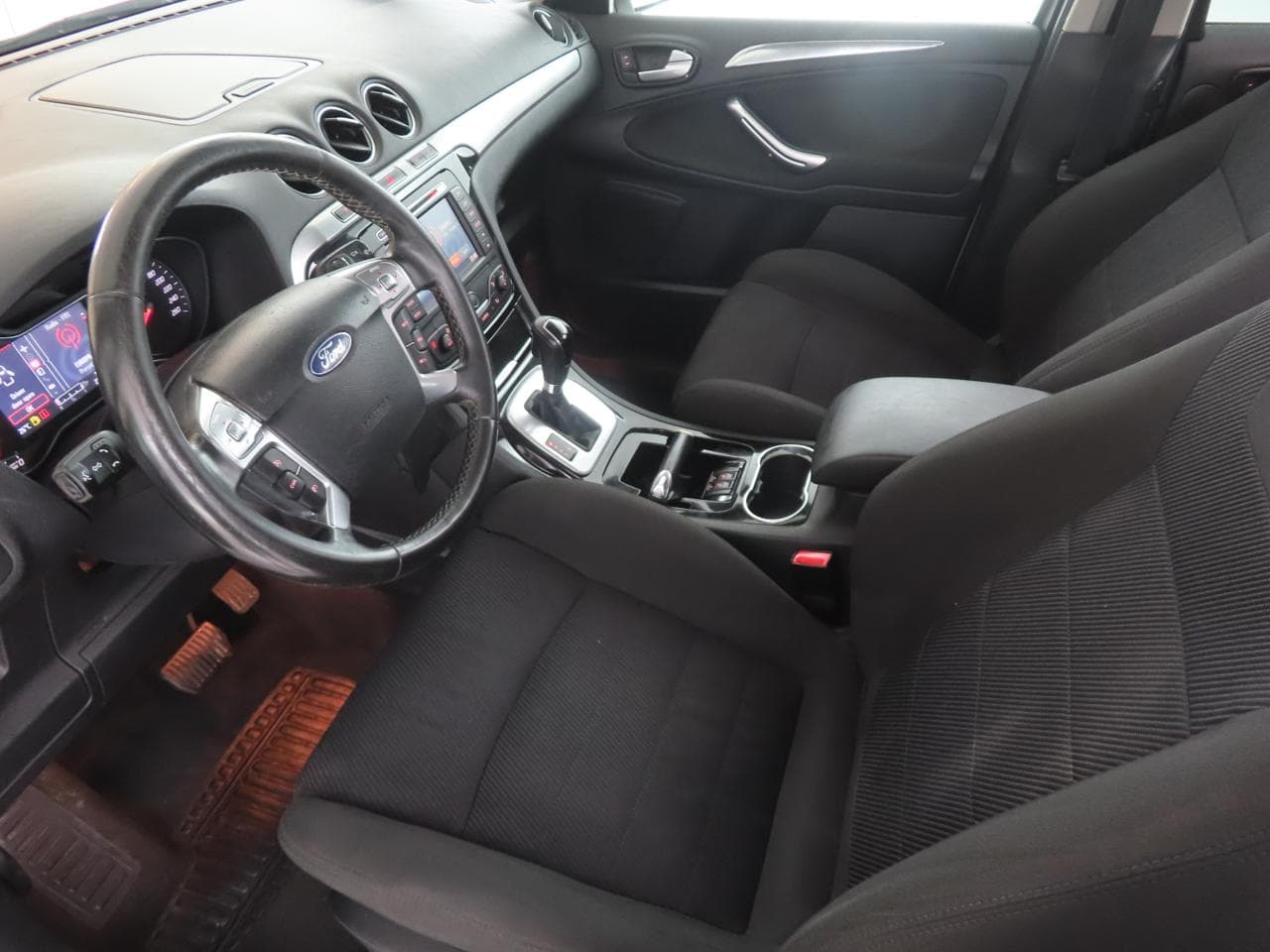 2011 Ford GALAXY - 16
