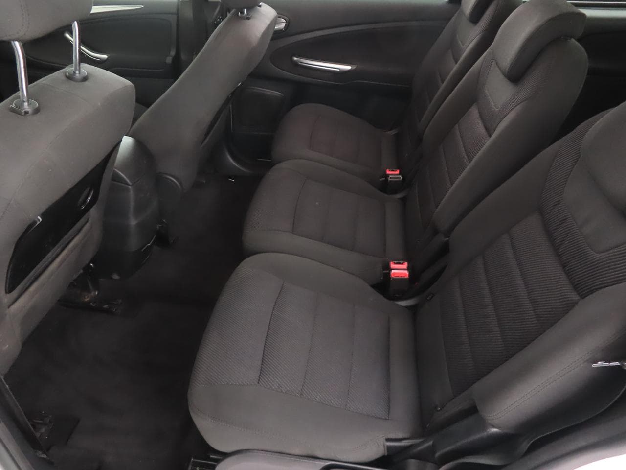 2011 Ford GALAXY - 15