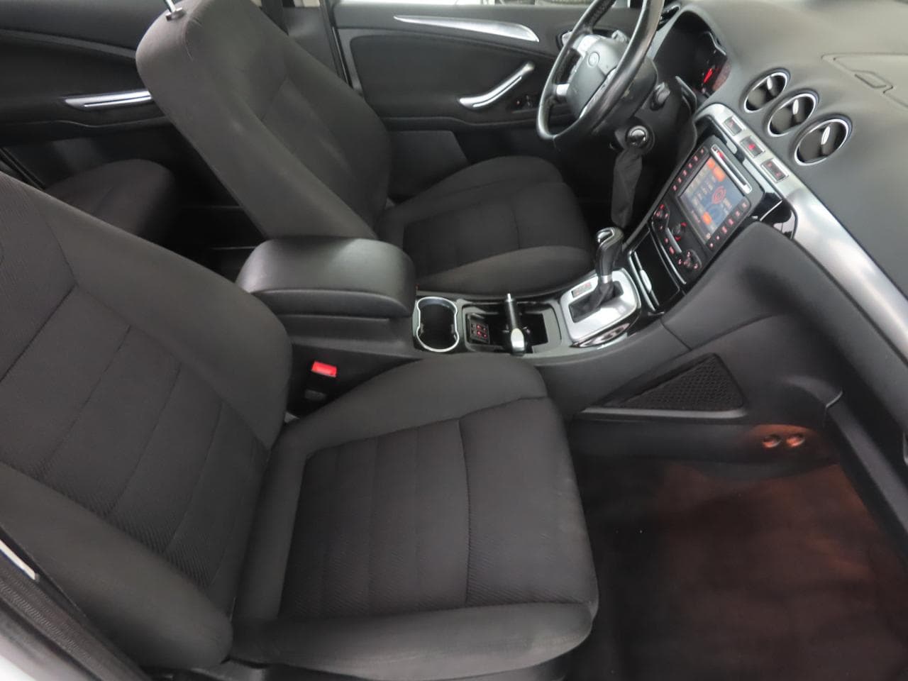 2011 Ford GALAXY - 12
