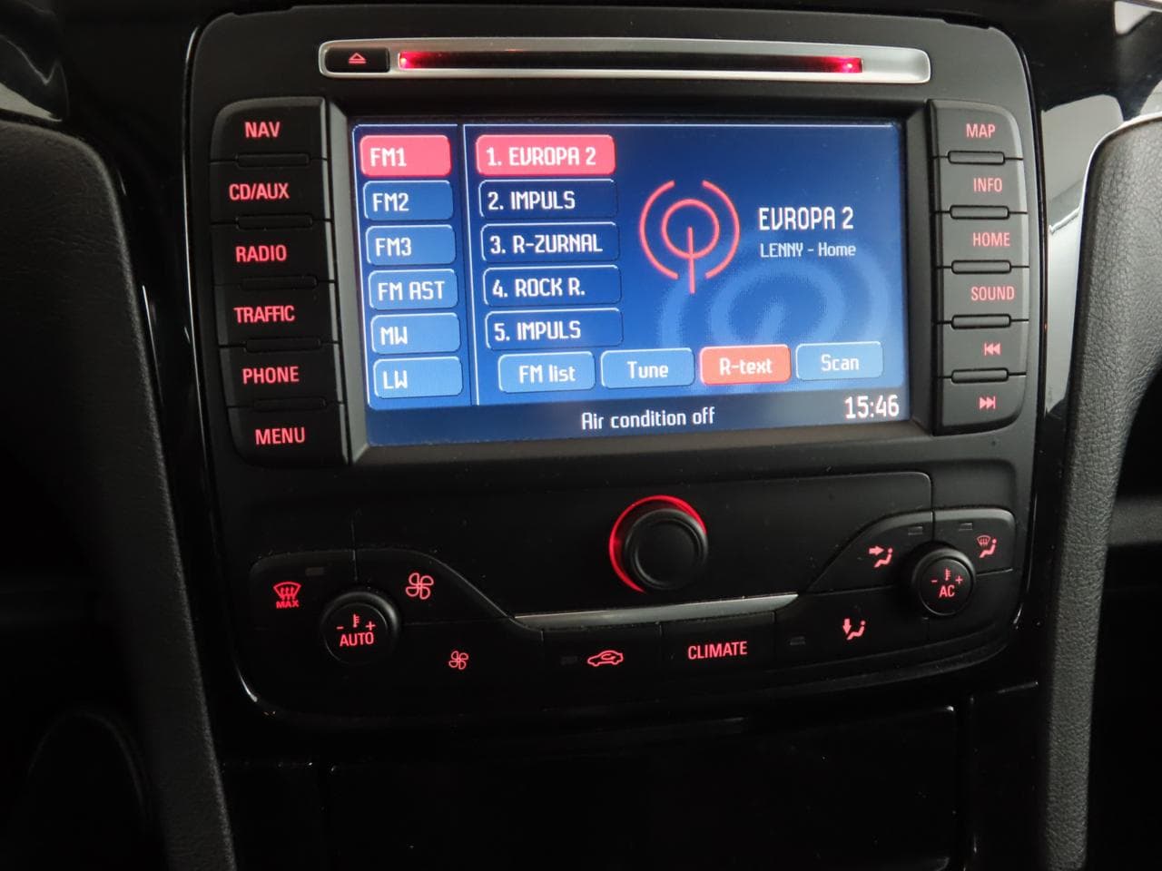 2011 Ford GALAXY - 18