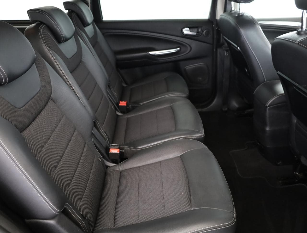 2012 Ford GALAXY - 11