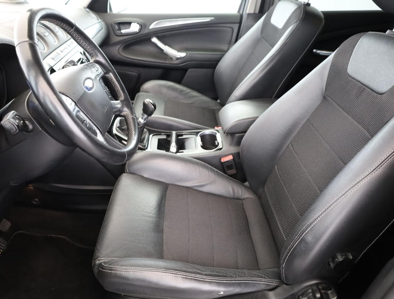2012 Ford GALAXY - 13