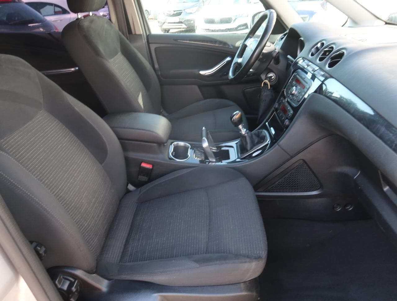 2010 Ford GALAXY - 12