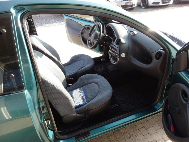 2001 Ford Ka - 10